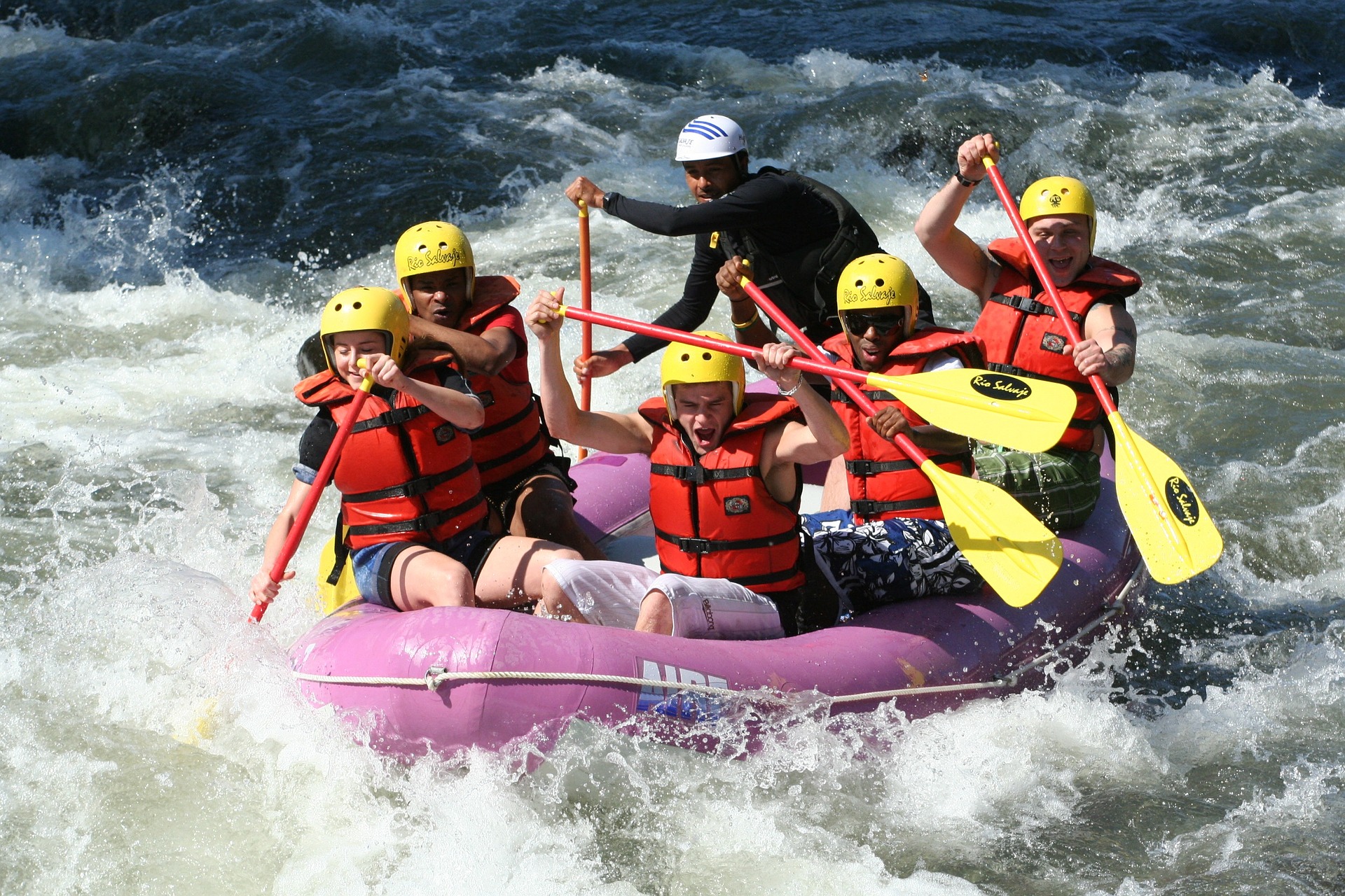 rafting-661716_1920
